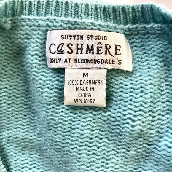 Sutton Studio Bloomingdale’s 100% cashmere robin’s egg blue v-neck sweater M - Picture 7 of 8